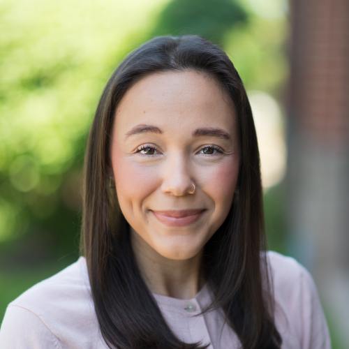 Pam Alavardo-Website