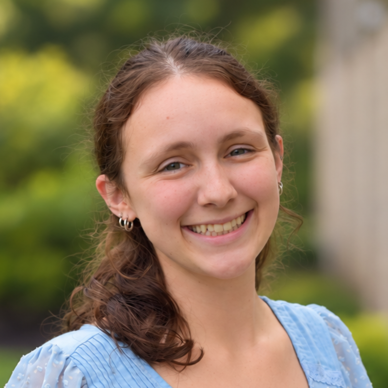 Sydnee-Campbell_Website-Headshot